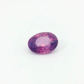 Saphir rose-violet 0.8 carat ovale non chauffé