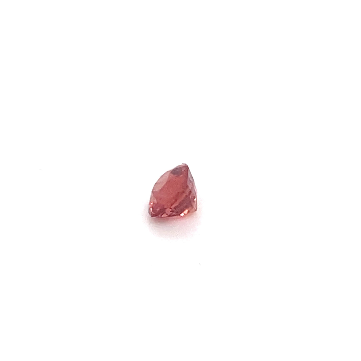 Spinelle rouge orange 0.67 carats coussin