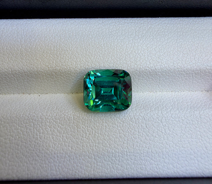 Tourmaline blue lagoon 4.60 carats non traitée