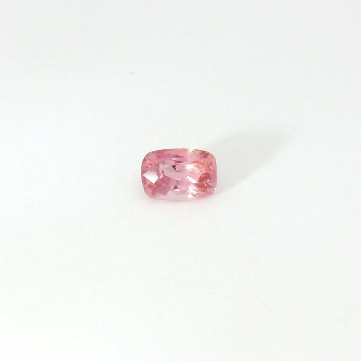 Saphir Padparadscha 0.54 carats chauffé coussin