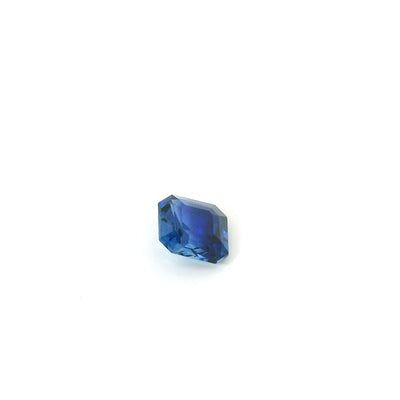 Saphir bleu 0.85 carat asscher chauffé