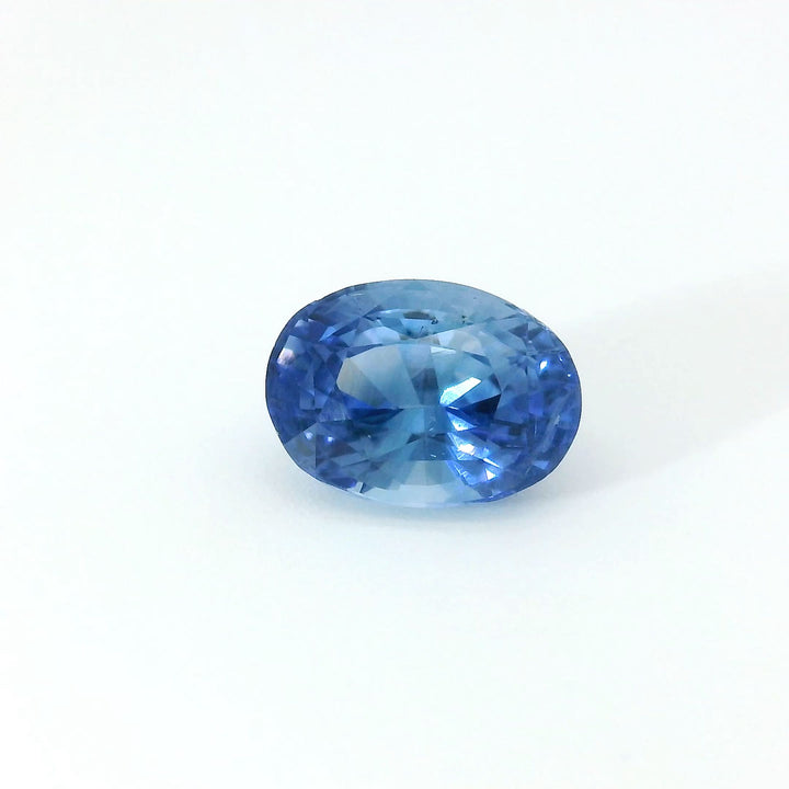 Saphir bleu 1.22 carats ovale non chauffé - vue 1