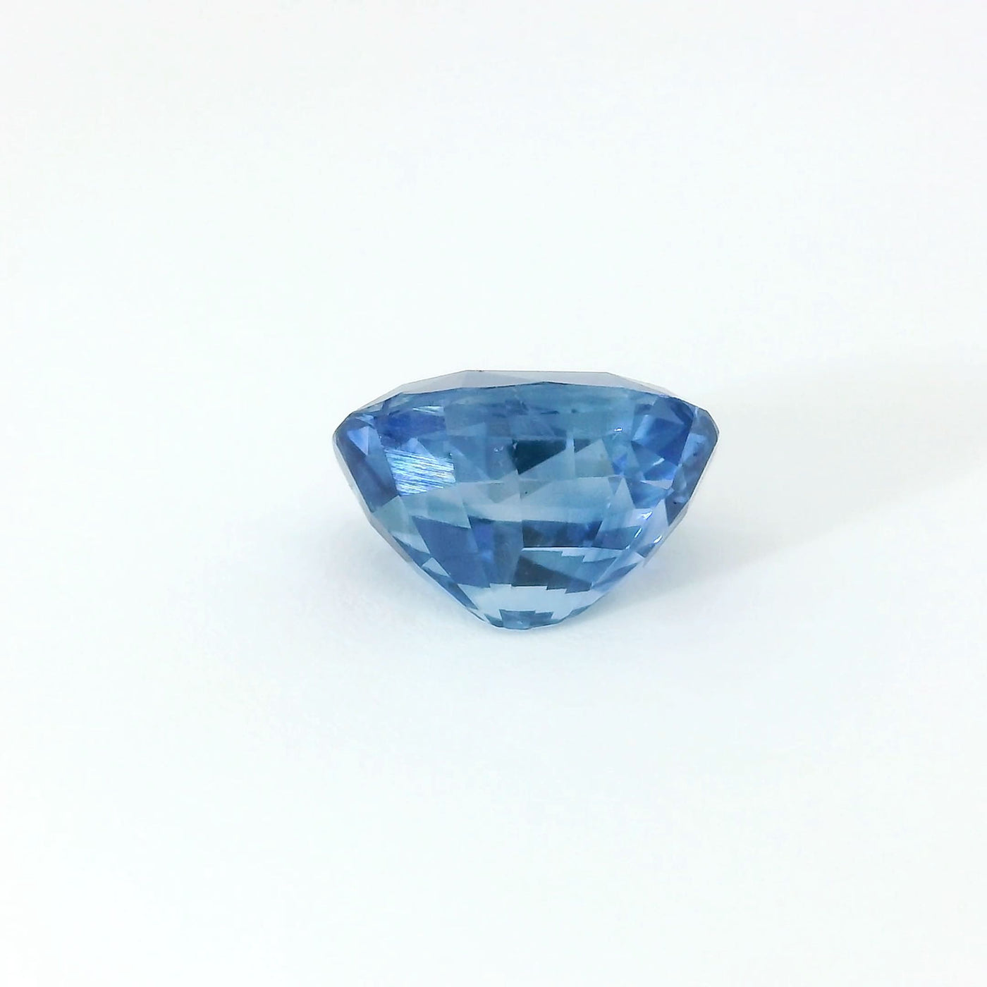 Saphir bleu 1.22 carats ovale non chauffé