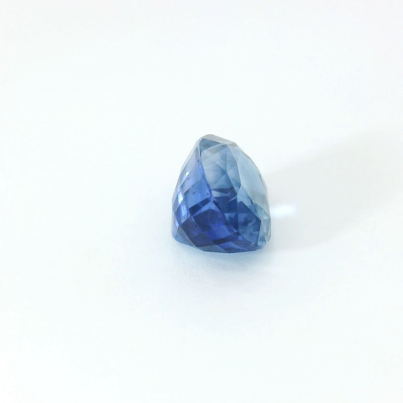 Saphir bleu 1.22 carats ovale non chauffé