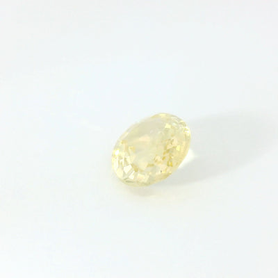 Saphir jaune 1 carat ovale non chauffé