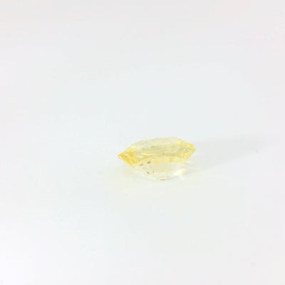 Saphir jaune 1.40 carats ovale non chauffé