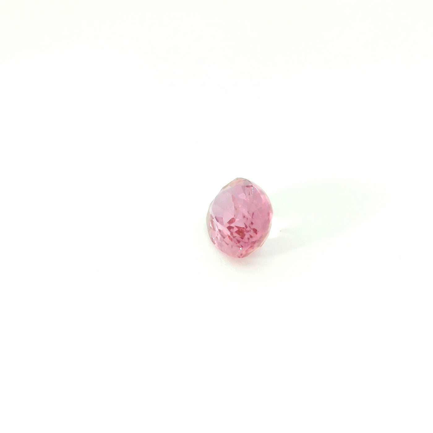 Saphir padparadscha 0.79 carats coussin non chauffé