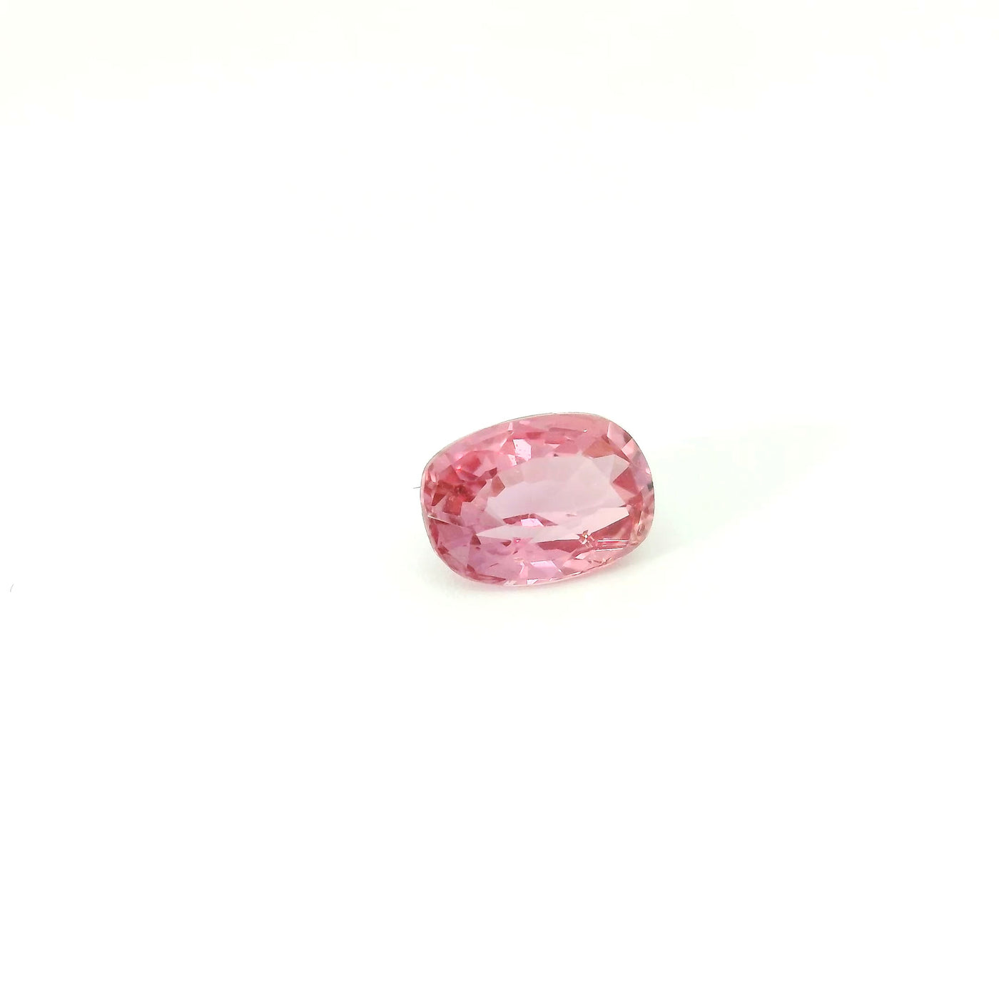 Saphir padparadscha 0.79 carats coussin non chauffé