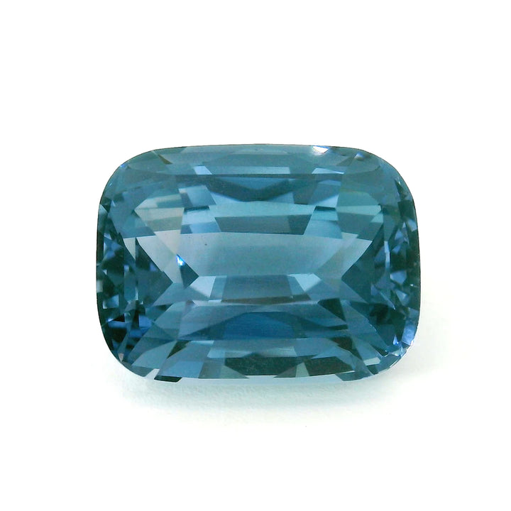 Spinelle gris-bleu 8.29 carats non chauffé coussin