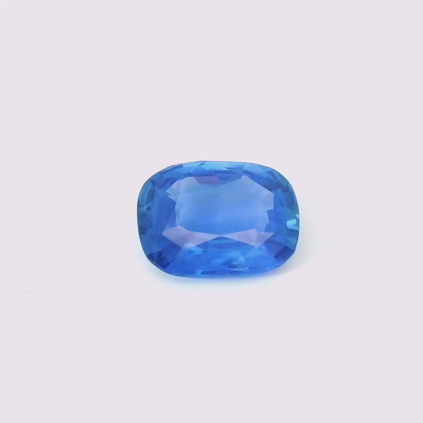 Saphir bleu 1.24 carats coussin non chauffé