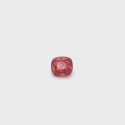 Spinelle rouge orange 0.67 carats coussin