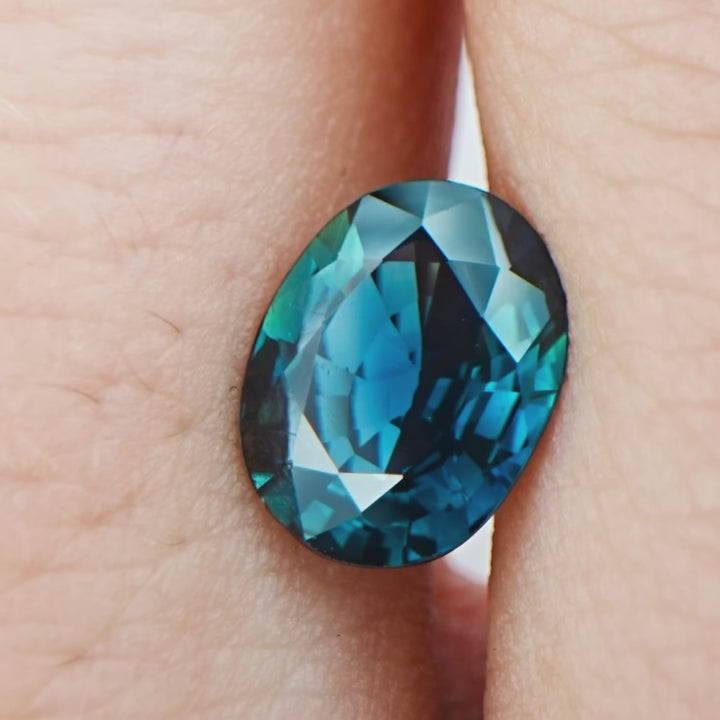 Saphir Bleu Naturel Chauffé - 2.73 Carats, Taille Ovale - Neuf Sans Emballage