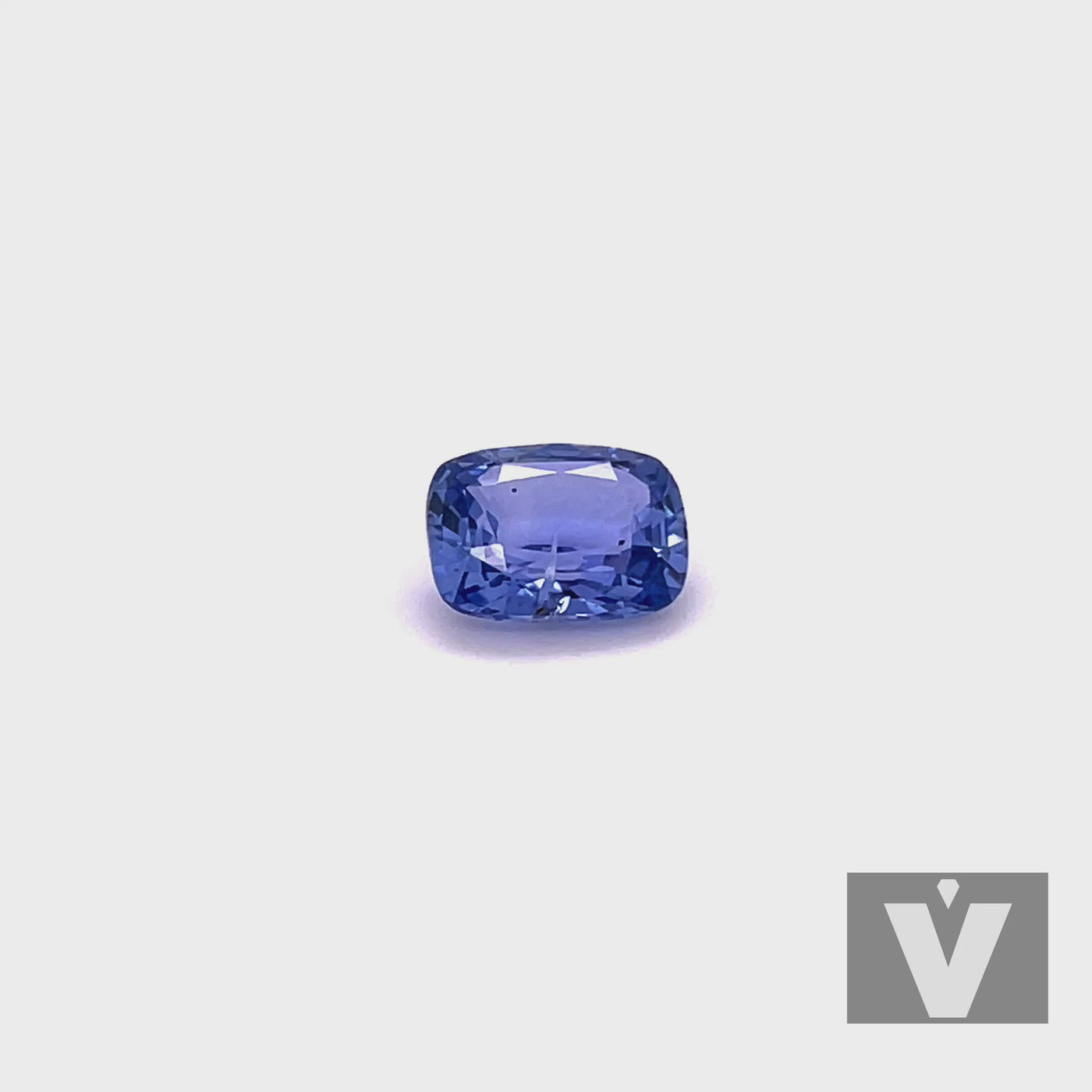 Saphir bleu 4.07 carats coussin non chauffé