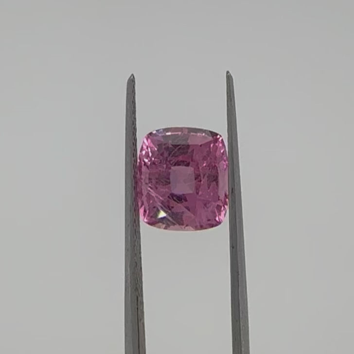 Spinelle rose 3.15 carats coussin Tadjikistan