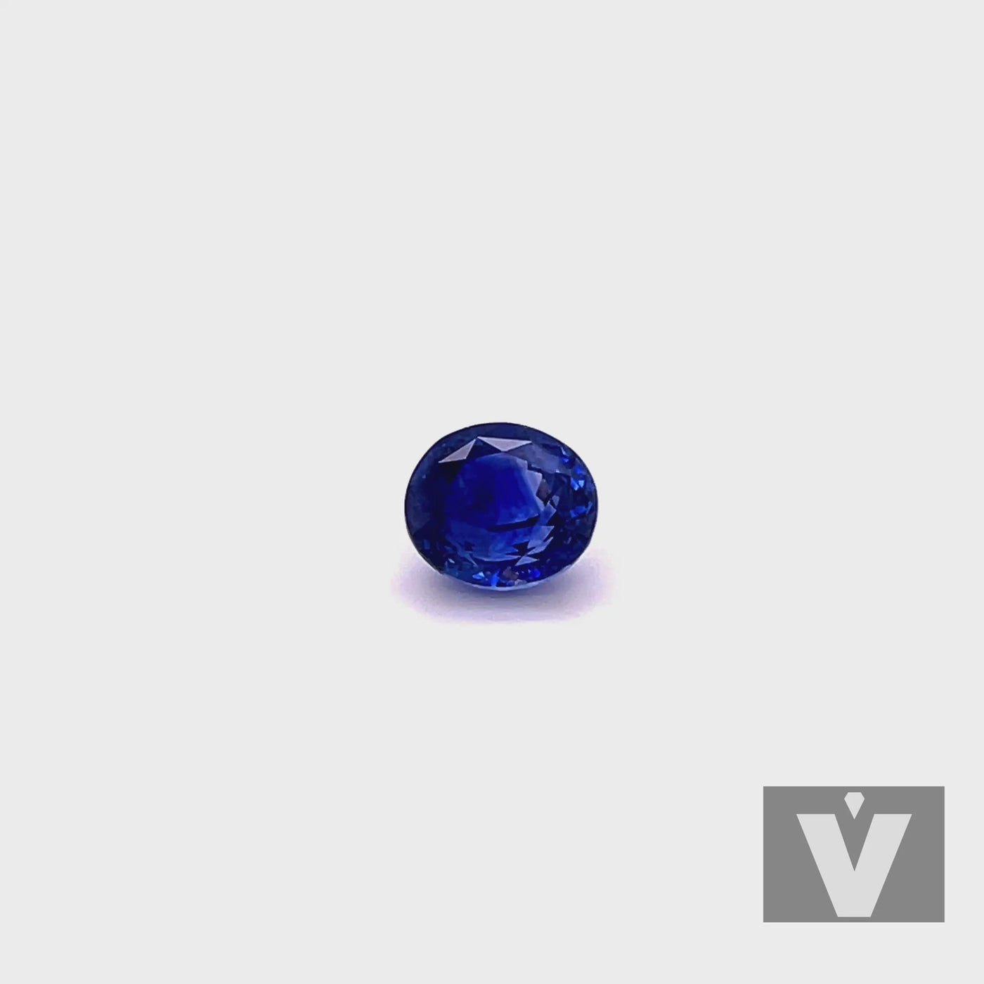 Saphir bleu 2.79 carats ovale chauffé