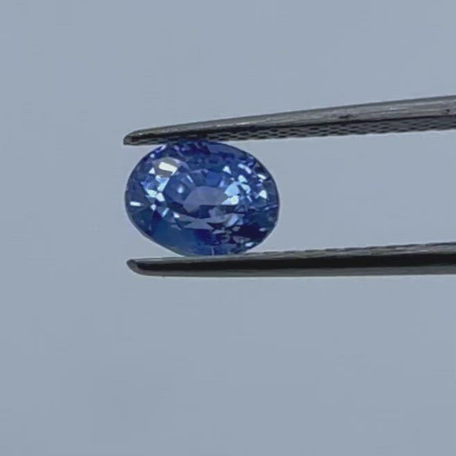 Saphir bleu 1.62 carats ovale non chauffé