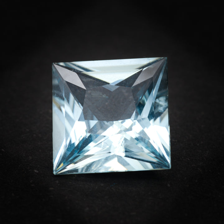 Aigue-Marine 7.07 carats princesse non traité - vue 1
