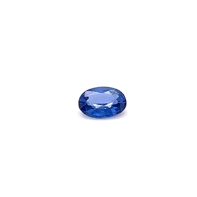 Saphir bleu 0.69 carats ovale non chauffé