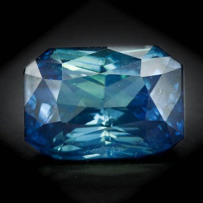 Saphir bleu-vert 1.72 carats émeraude