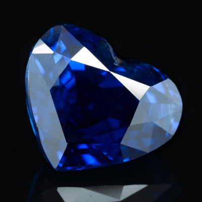 Saphir bleu coeur 2.02 carats non chauffé