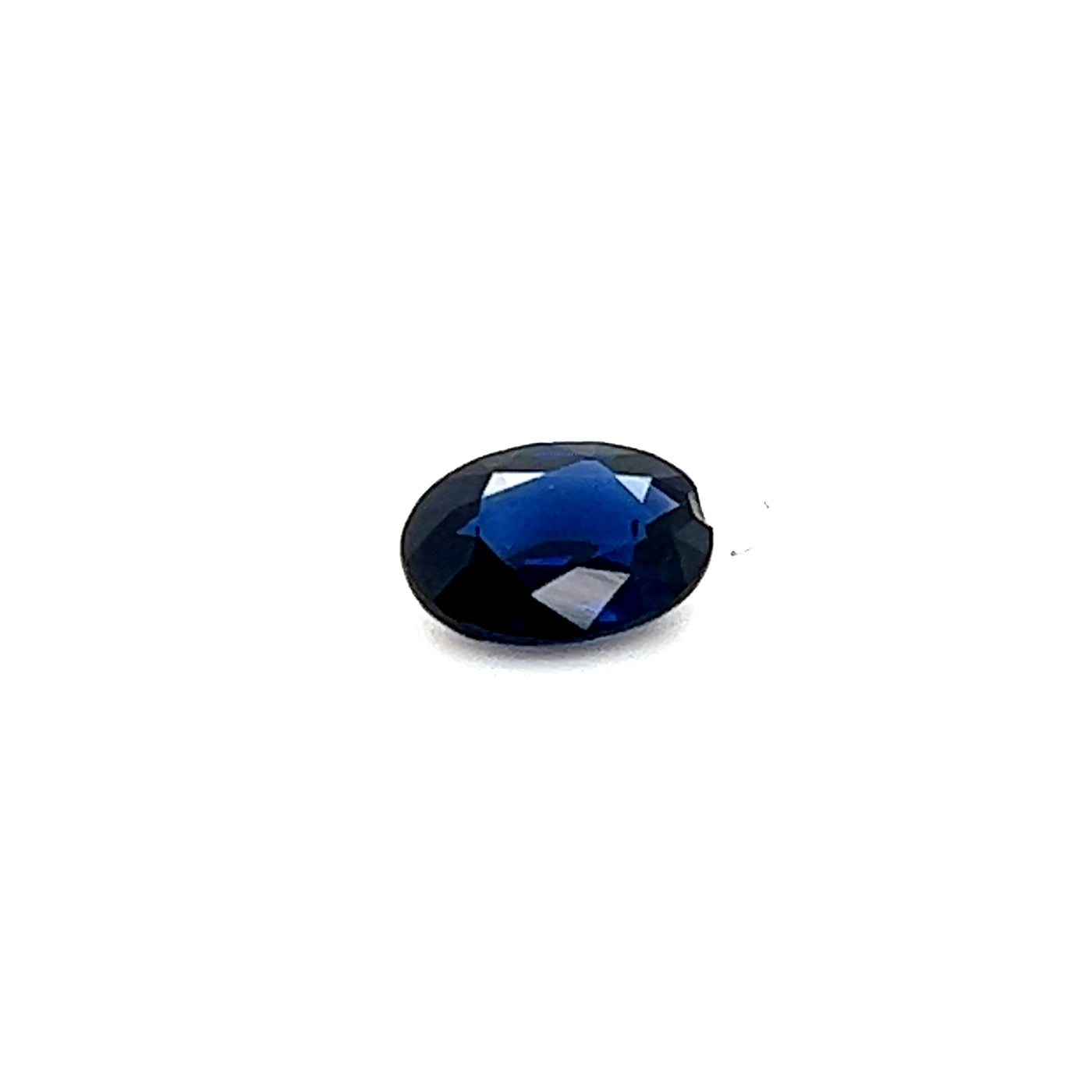 Saphir bleu 0.75 carat ovale non chauffé