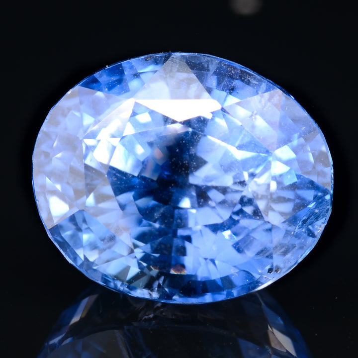 Saphir bleu 5.9 carats non chauffé ovale - vue 1
