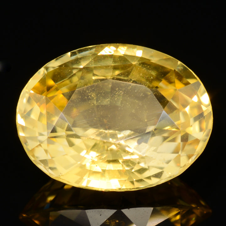 Saphir jaune 3.48 ovale non chauffé - vue 1