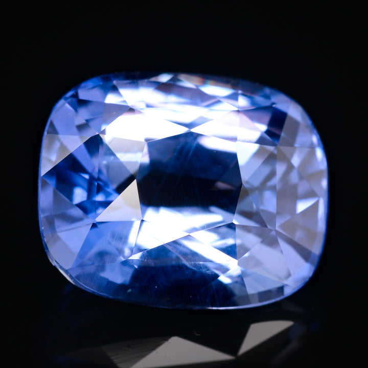 Saphir color change bleu-violet 3.02 carats coussin non chauffé - vue 1