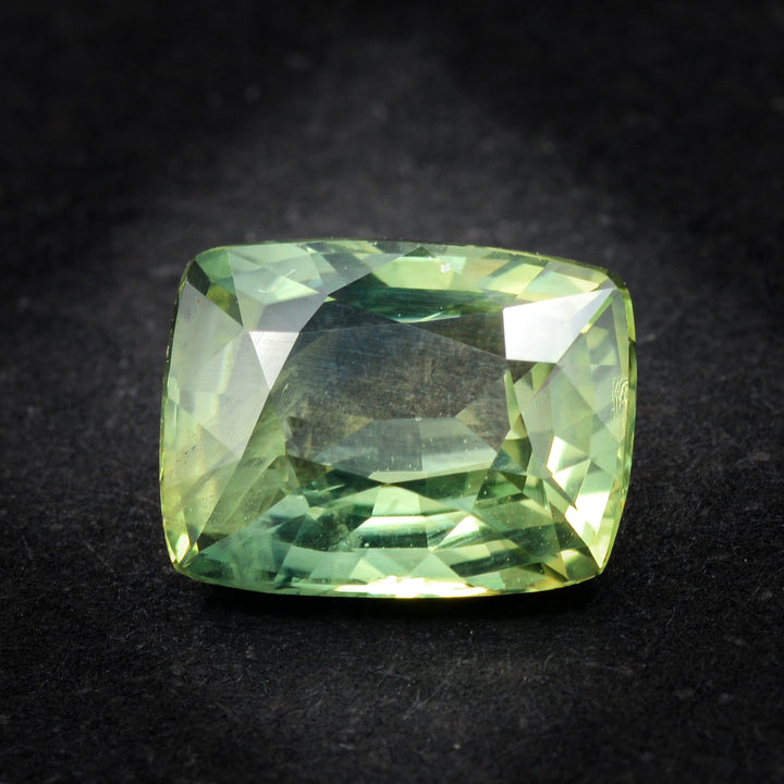 Saphir vert 2.40 carats coussin - vue 1