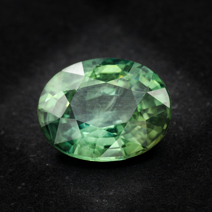Saphir vert 2.67 carats ovale - vue 1