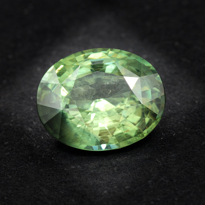 Saphir vert 3.80 carats ovale - vue 1