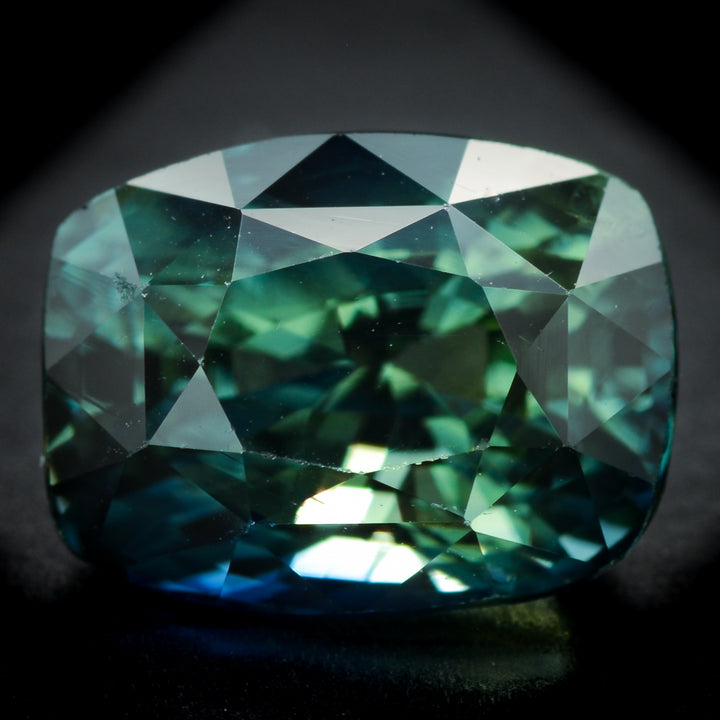 Saphir bicolore bleu-vert 3.70 carats coussin non chauffé (teal sapphire) - vue 1