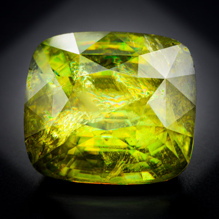 Sphène 18.48 carats coussin - vue 1