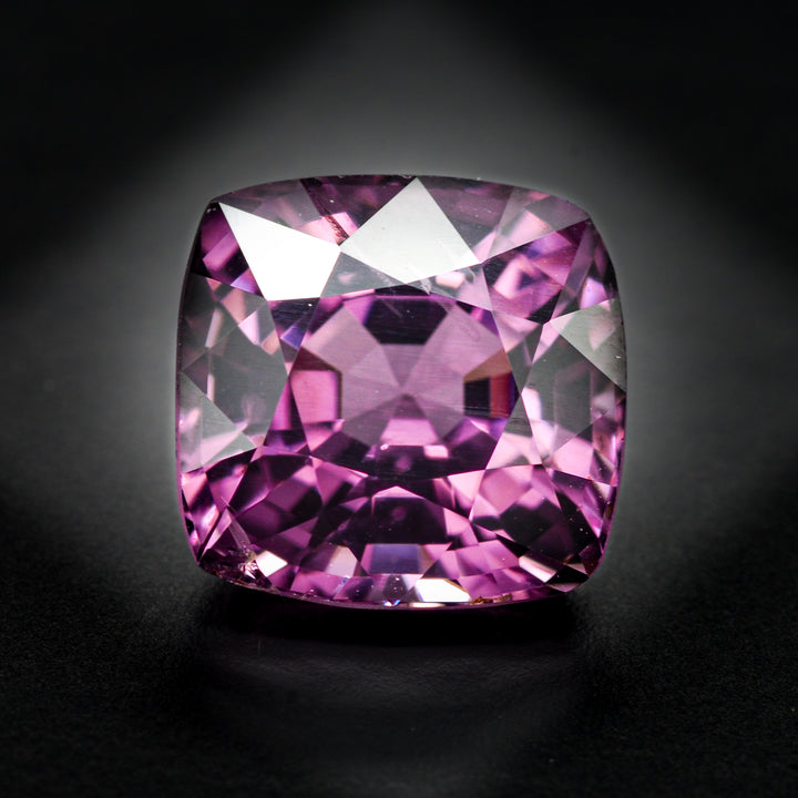 Spinelle rose-mauve 2.57 carats coussin - vue 1