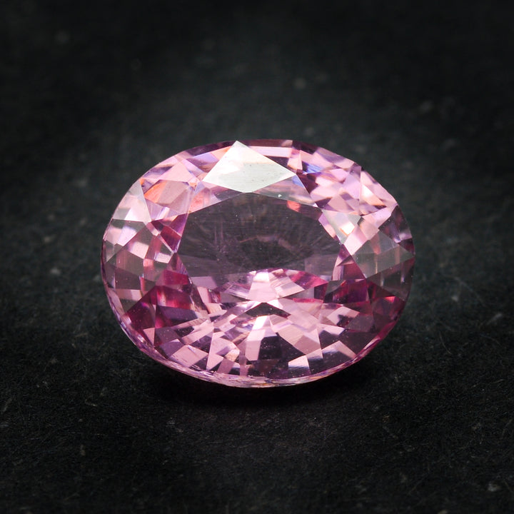 Spinelle rose 2.28 carats ovale non traité Tadjikistan - vue 1
