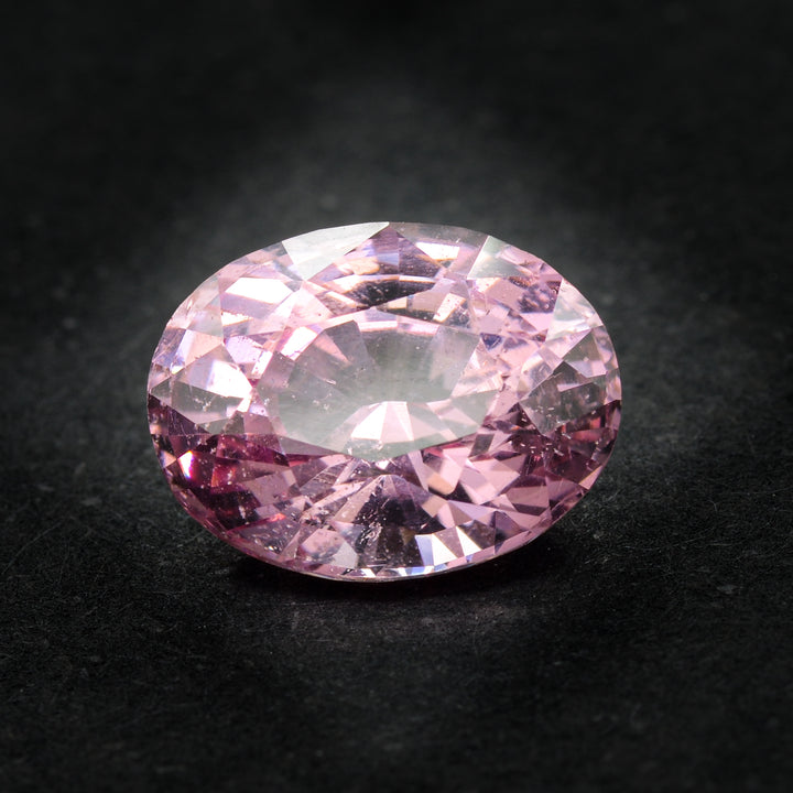 Spinelle rose 2.95 carats ovale non traité Tadjikistan - vue 1