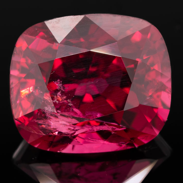 Spinelle rouge rose 4.63 carats coussin - vue 1