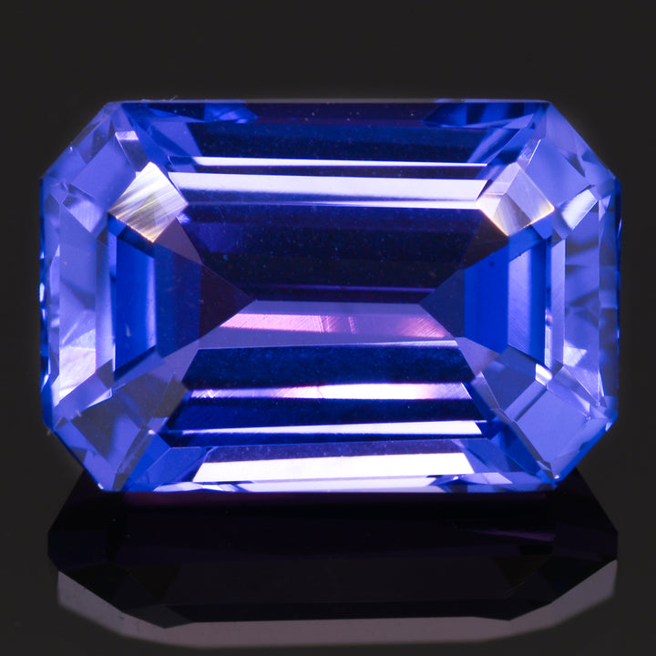 Tanzanite 7.37 carats émeraude - vue 1