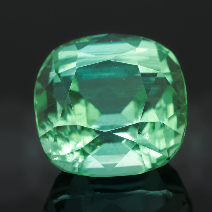 Tourmaline verte 5.51 carats coussin non traitée - vue 1