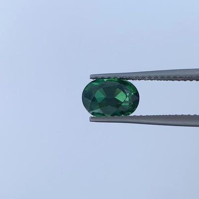 Saphir vert 1.53 carats ovale