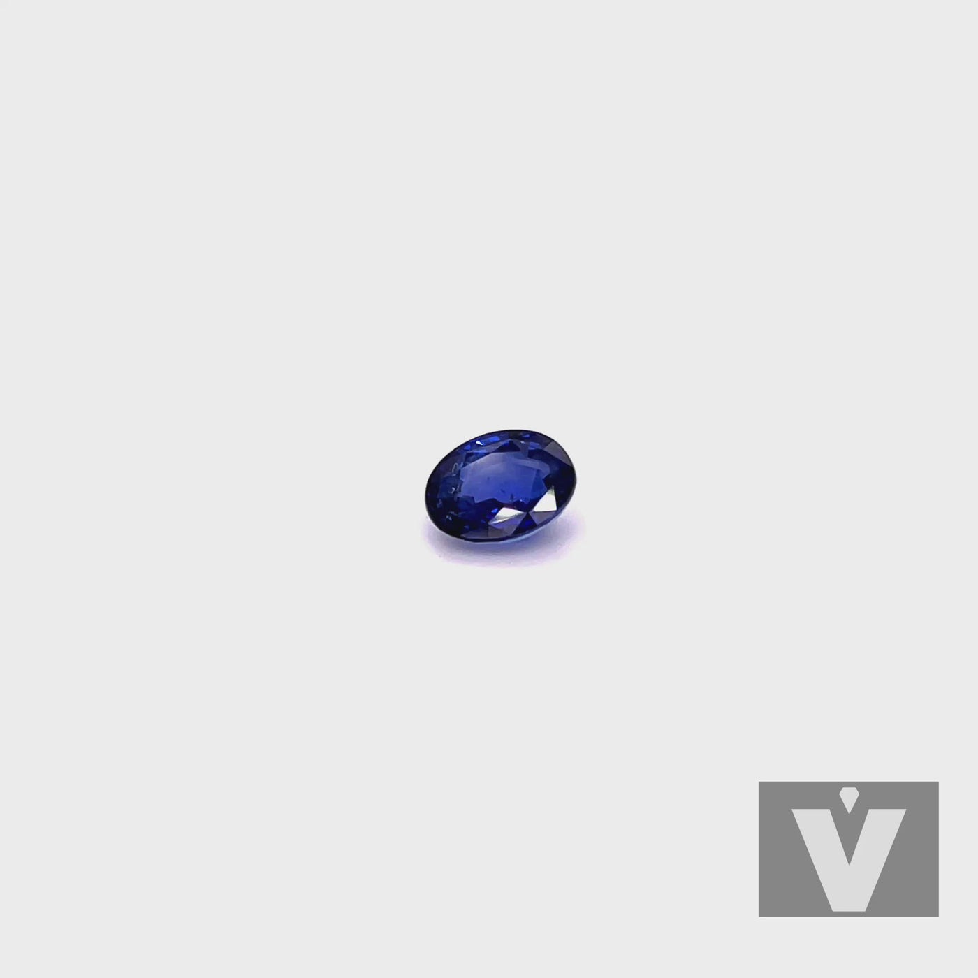 Saphir bleu 2.27 carats ovale non chauffé